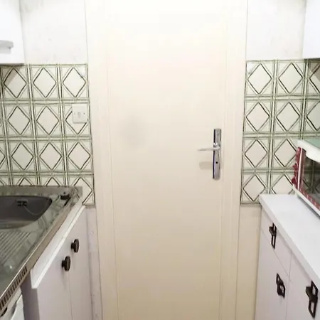 アパート Studio For 2 People エクスレバン